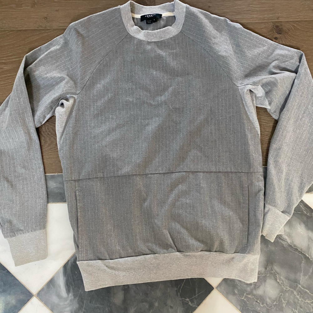 Gray Crew Neck TWENTY Montreal
